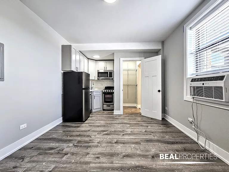 505 West Belmont Ave — Photo 45