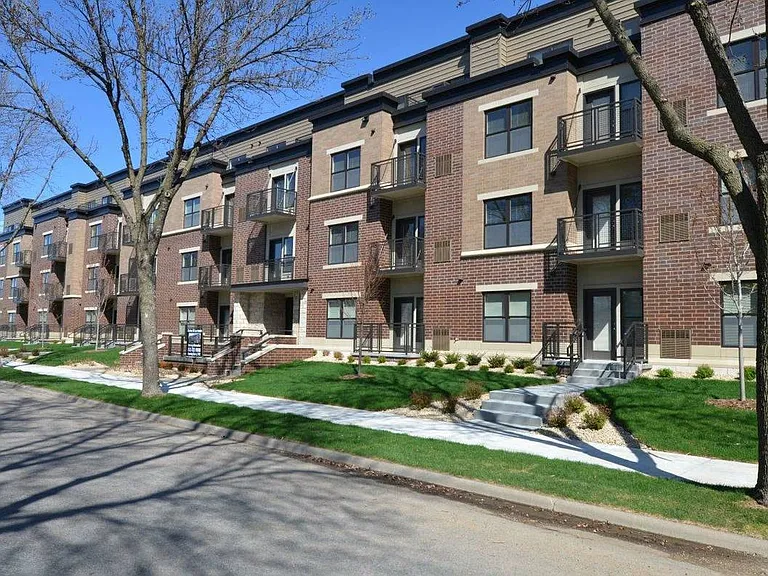 Station 38 Apartments — Photo 25