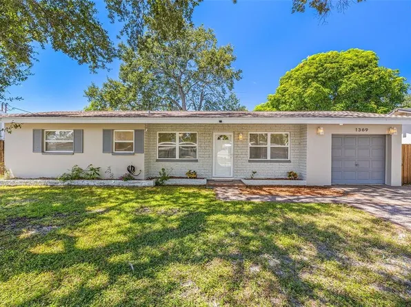 1369 Regina Dr W, Largo, FL 33770