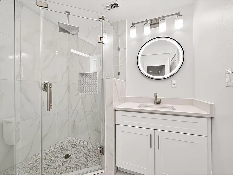 6615 W Montgomery Rd — Photo 21