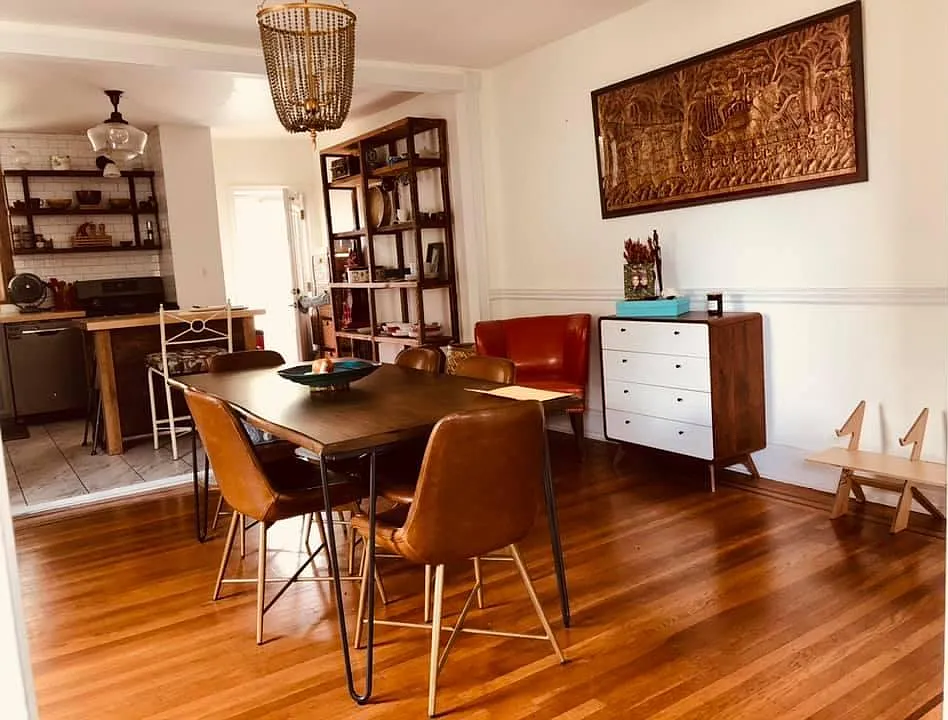 3 bed, 300 sqft, $1,150 — Photo 2