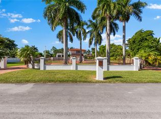 10 NW 125th Ave, Miami, FL 33182