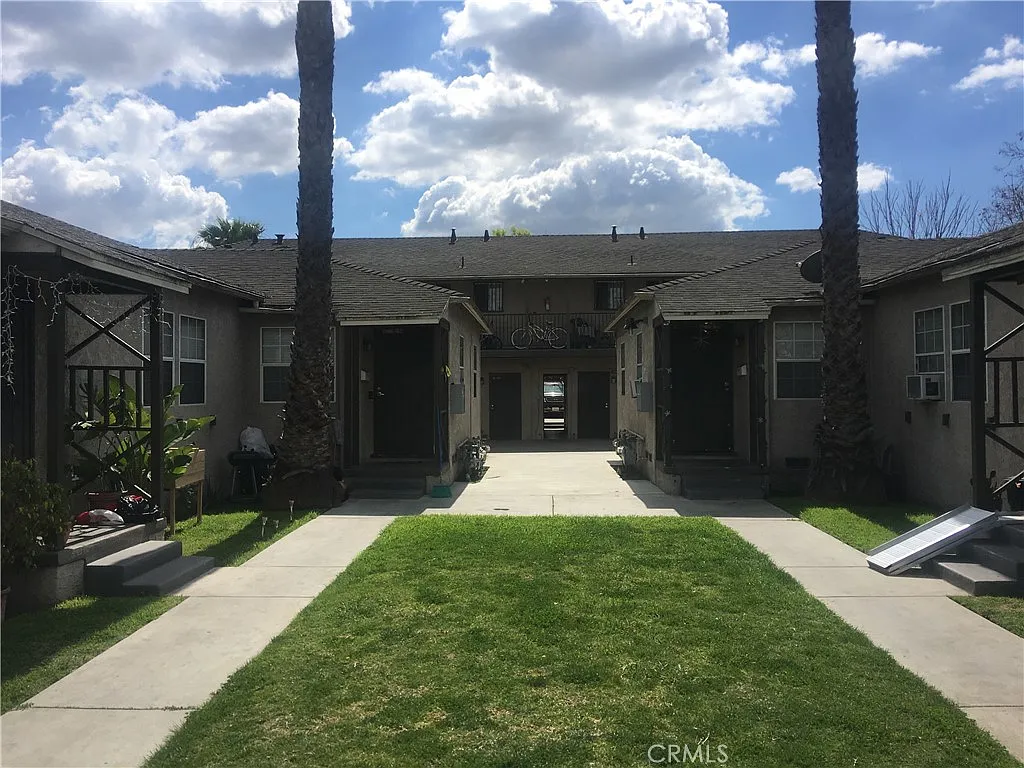 2 bed, 675 sqft, $1,995 — Photo 2