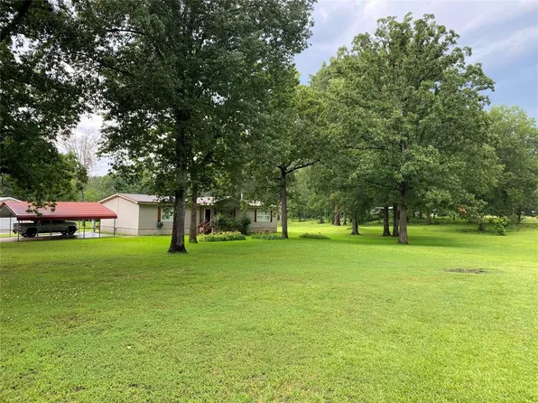 8860 Lake End Rd, Mooringsport, LA 71060
