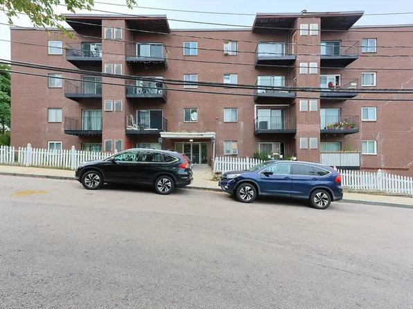 175 Clare Ave APT A4, Boston, MA 02136