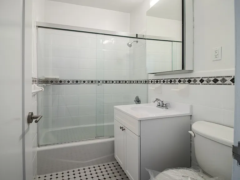 4 Park Ave #22B — Photo 6