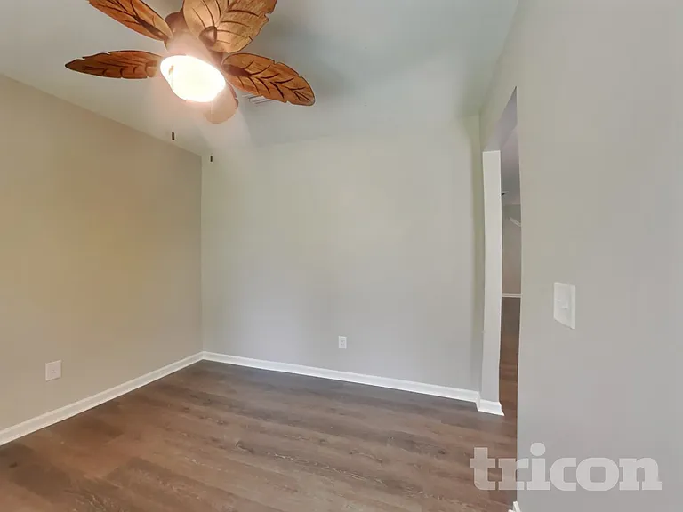 1037 Bitting Hall Cir — Photo 5