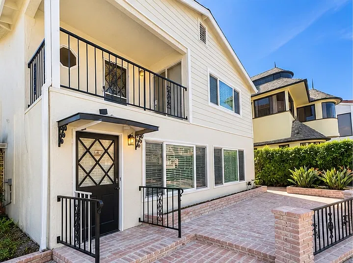 805 W Bay Ave #2-807