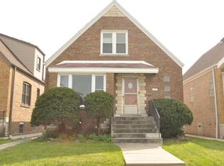5927 W School St, Chicago, IL 60634