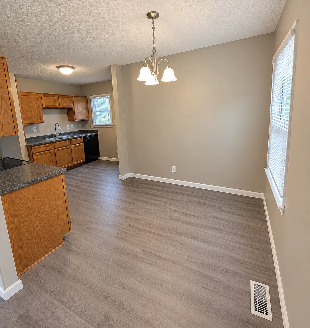 3 bed, 1536 sqft, $1,295 — Photo 4