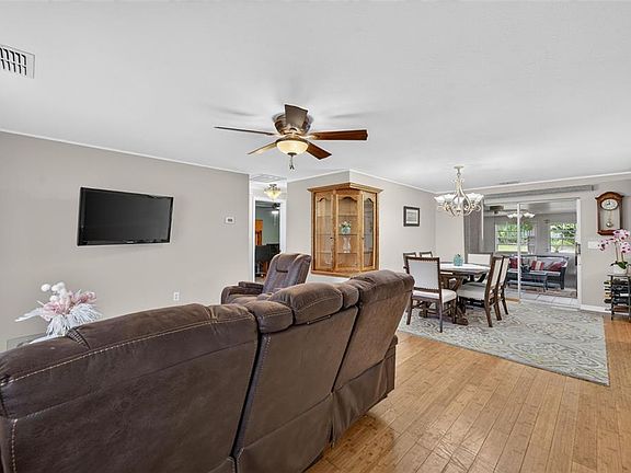 5th image of 317 BROOKLYN AVENUE