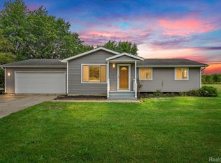 9360 Reid Rd, Swartz Creek, MI 48473