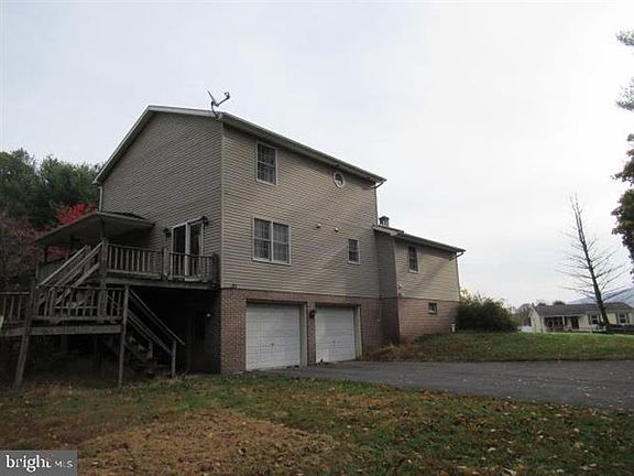 3rd image of 129 Lenker Dr