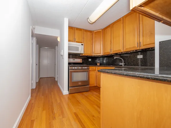 300 Cathedral Parkway image 7 of 18