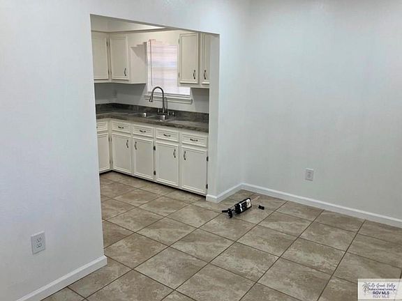 4th image of 6846 Greystone Dr