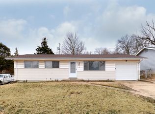 1818 Hudson Rd, Saint Louis, MO 63136