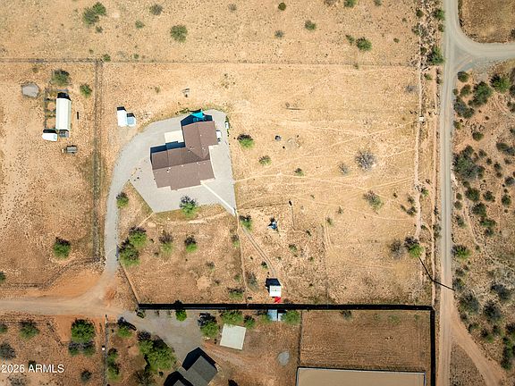 3rd image of 2771 S COUNTRY HILL Road