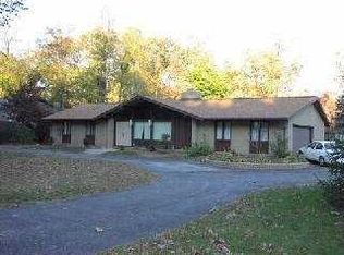 4404 Eaglehurst Dr, Sylvania, OH 43560