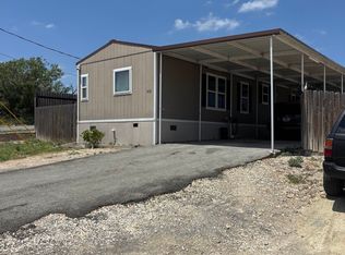 400 E Bowie St, Del Rio, TX 78840