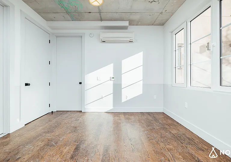 31-19 37th Ave #2A — Photo 7