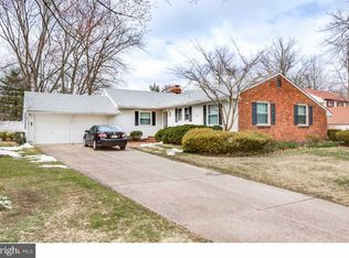 105 Wayside Dr, Cherry Hill, NJ 08034