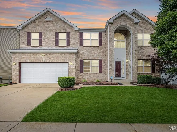 74 Fountainview Dr, Saint Charles, MO 63303