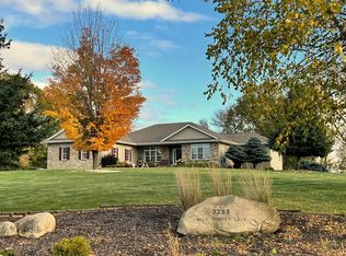 3255 Wild Turkey Rd, Red Wing, MN 55066