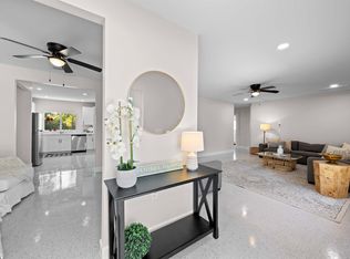 887 Casa Ybel Rd, Sanibel, FL 33957