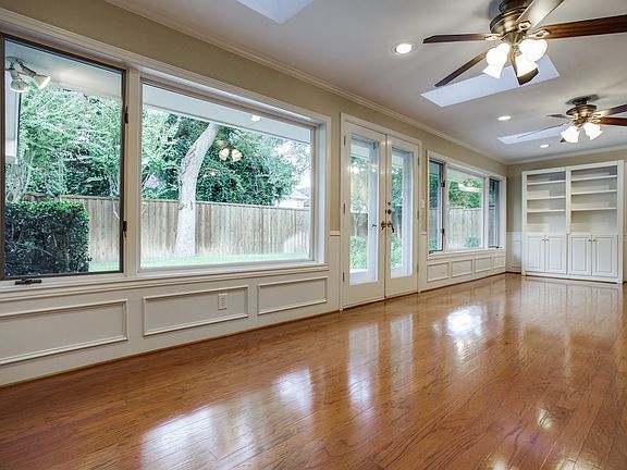 4th image of 9231 Moss Haven Dr