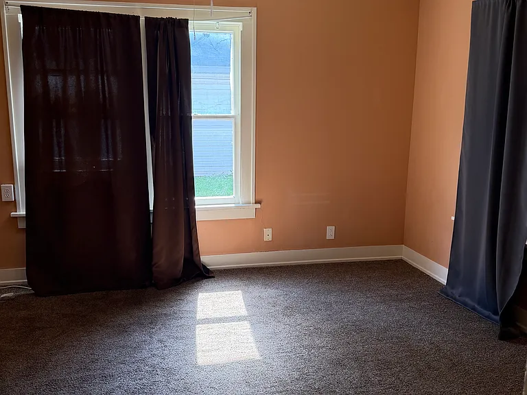 1806 Collins Ave — Photo 6