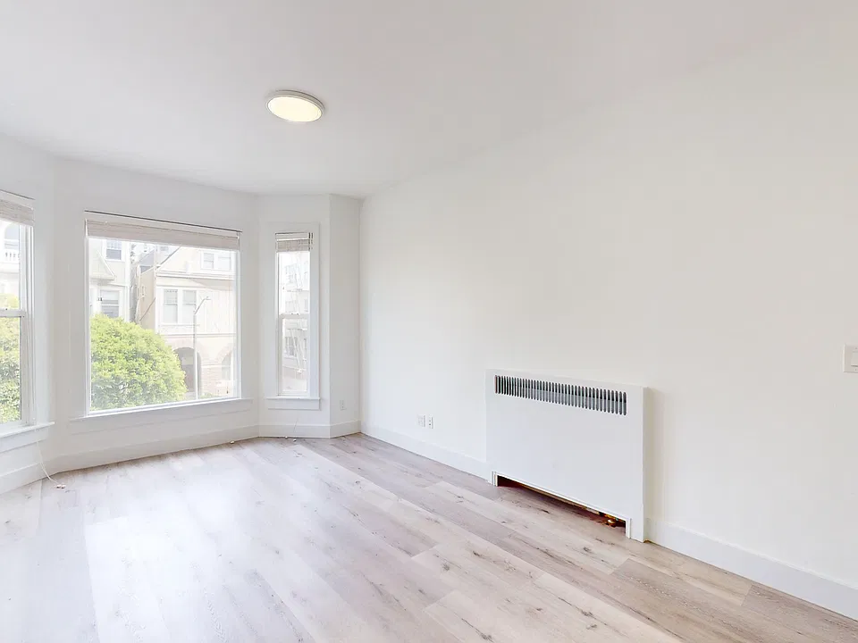 2425 Buchanan St #202