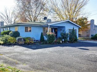 1398 Morrow Rd, Medford, OR 97504