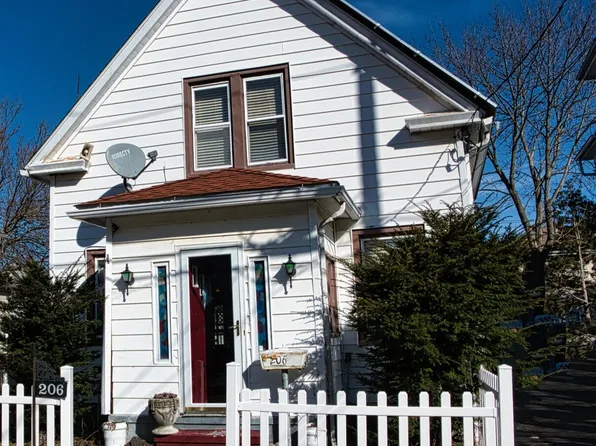 206 Prince Street, Bridgeport, CT 06610