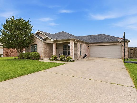 3rd image of 2417 Canterbury Ct