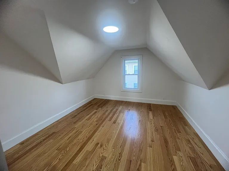 10 Fay St #3 — Photo 2