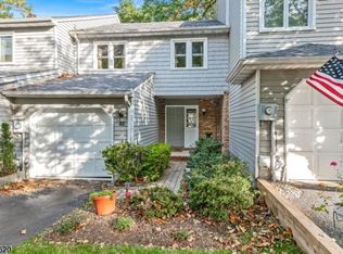 154 Patriots Rd, Morris Plains, NJ 07950
