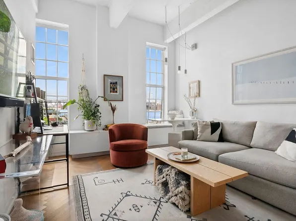 184 Kent Ave APT B409, Brooklyn, NY 11249