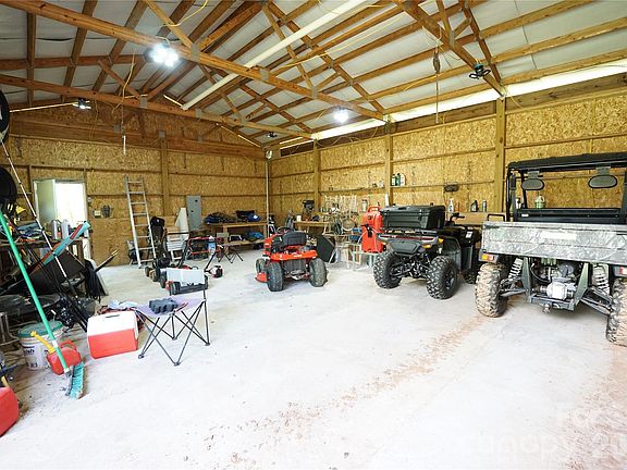 5th image of 1239 W McGuinn Rd