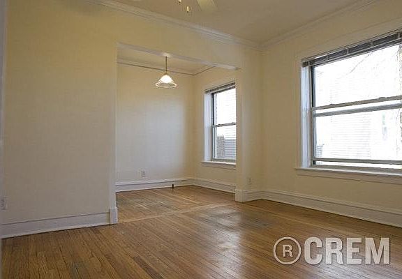 2nd image of 1541 W Fargo Ave APT 2G