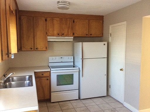 2nd image of 503 Shue Rd APT 1B
