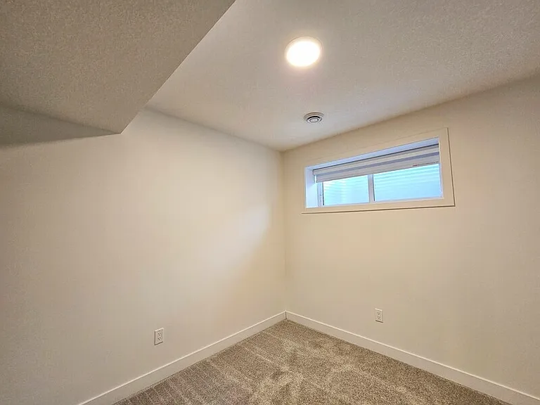6355 King Wynd SW #LOWER — Photo 10