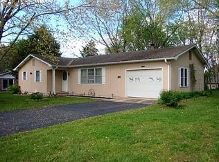 707 Ridgeway Dr, Mountain View, MO 65548