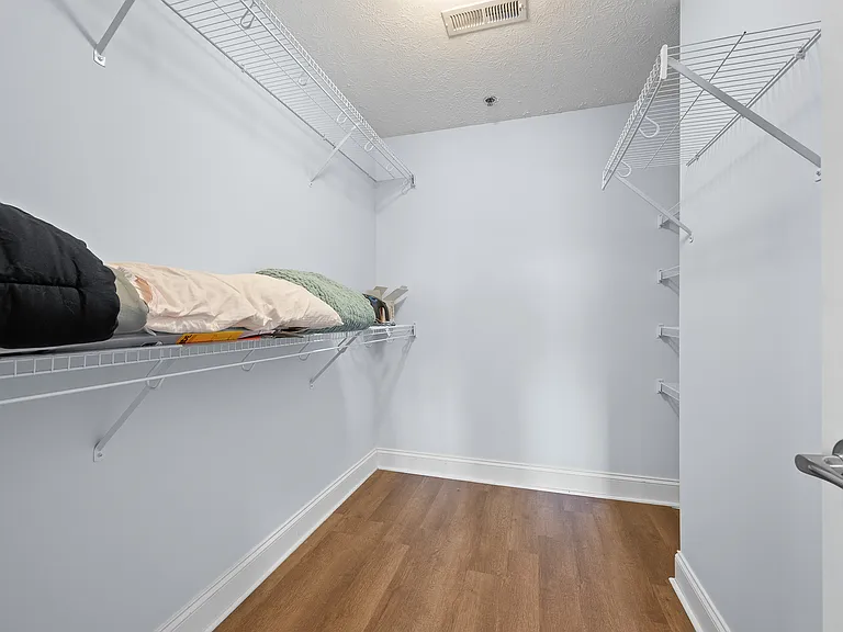 100 Capstone Dr — Photo 26