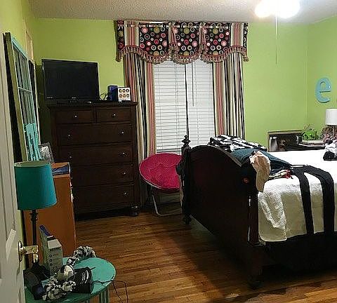 5th image of 349 Sharron Dr
