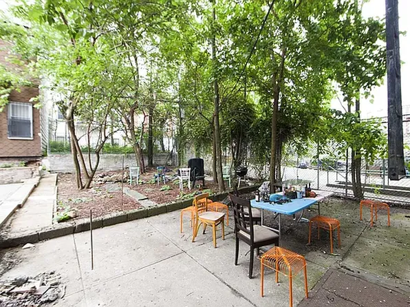 169 Stanhope Street image 12 of 19