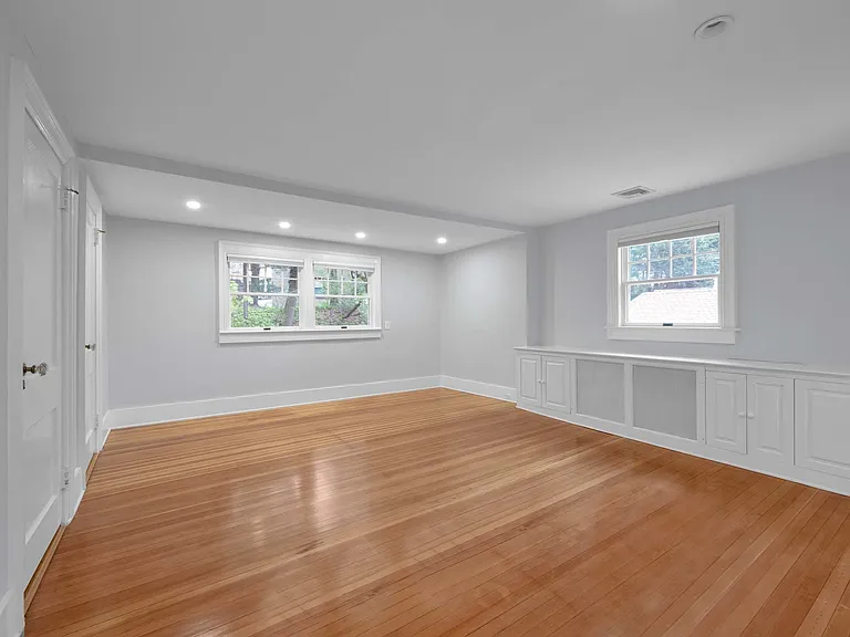 62 Summit Ave — Photo 16