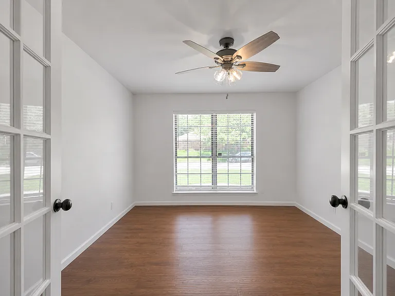 2127 Tanglewood Dr #D — Photo 15