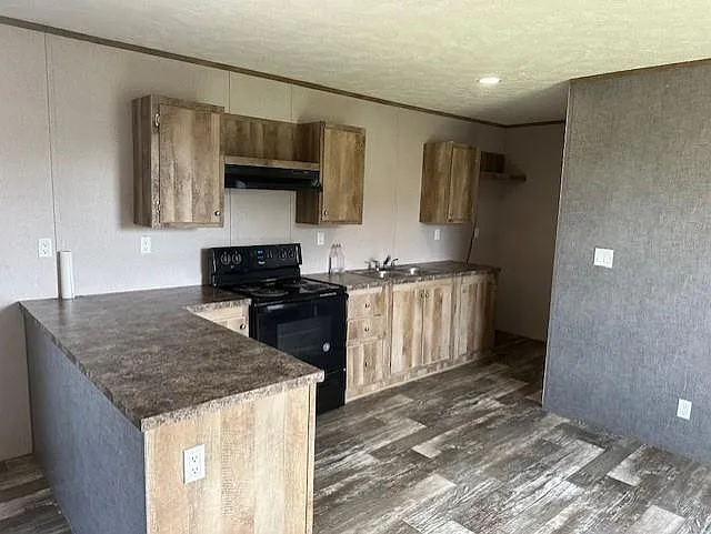 3 bed, 2.0 bath, $1,350 — Photo 4