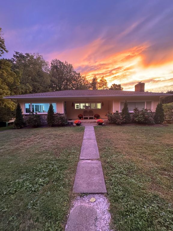103 Tomlinson Rd - Property Image