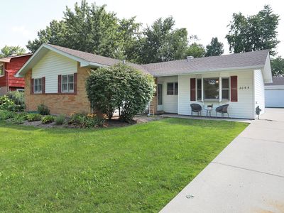 2055 Shepard Rd, Hoffman Estates, IL, 60169